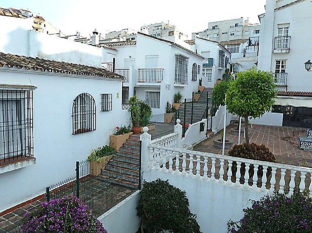 Aparthotel Playa Golf